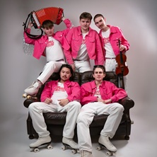 Dans med Royz Rollerz